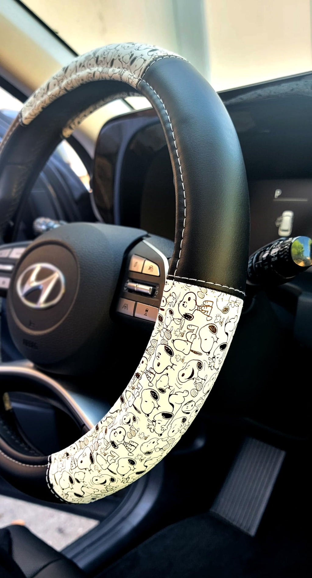 Yupbizauto Peanuts Snoopy Expression Design Steering Wheel Cover, Black and White, Leather Material, 14.5-15 Inch Diameter, Universal Fit with Contrast Stitching, Bundled with Air Freshener - Yupbizauto