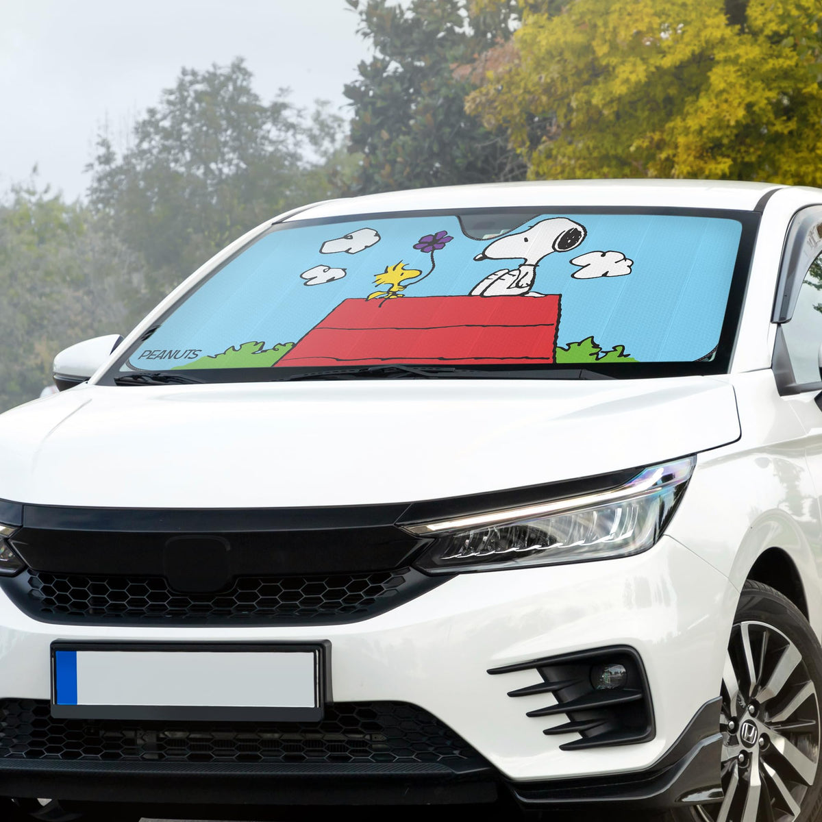 Official Peanuts Snoopy 4-Piece Car Set – Sunshade & Steering Cover