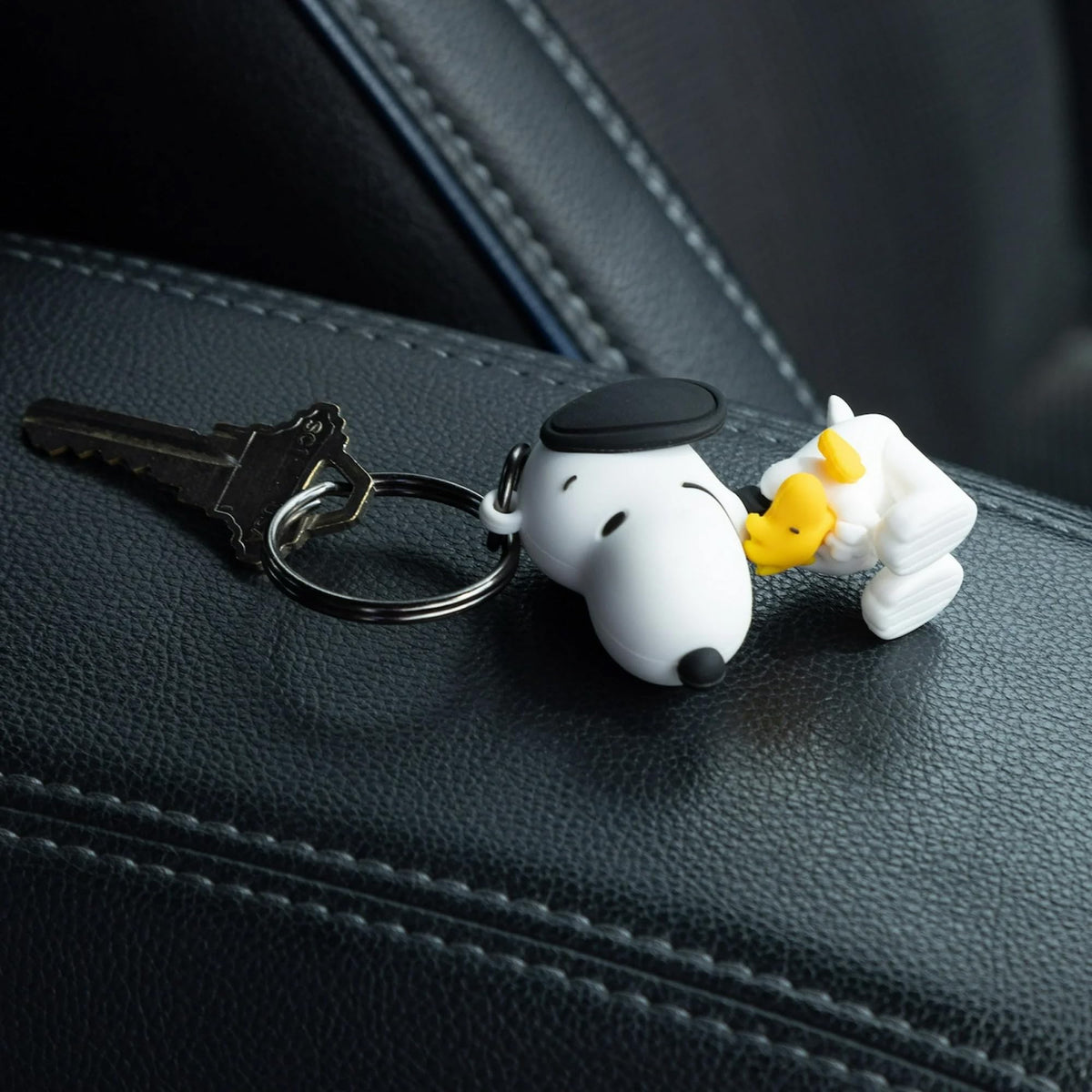 Official Peanuts Snoopy 4-Piece Car Set – Sunshade & Steering Cover