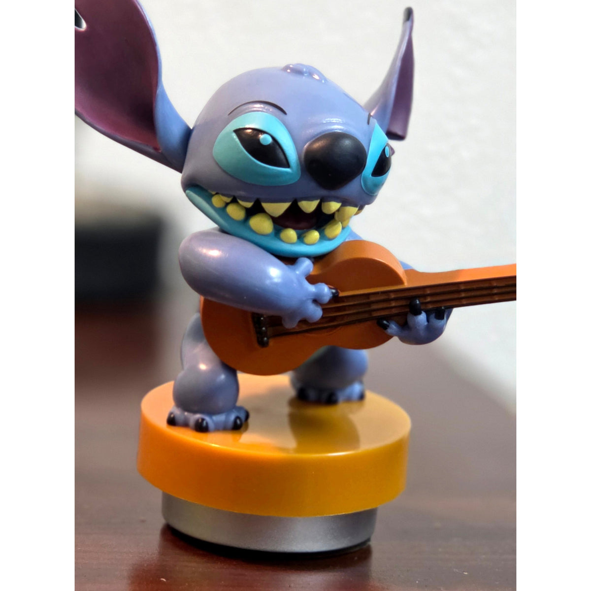Disney Stitch Dash Dancer Bobblehead Car Dashboard Figure – Guitar Player